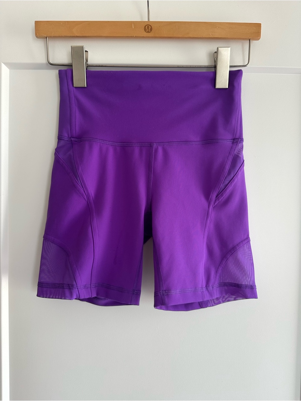 Lululemon Wunder Train Mesh Panel High-Rise Short 6"